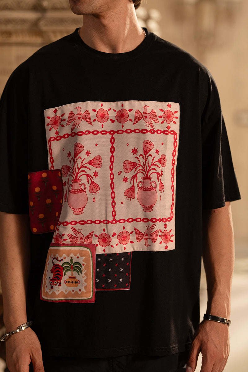 Patchwork Heritage Tee – Noir Edition (unisex)